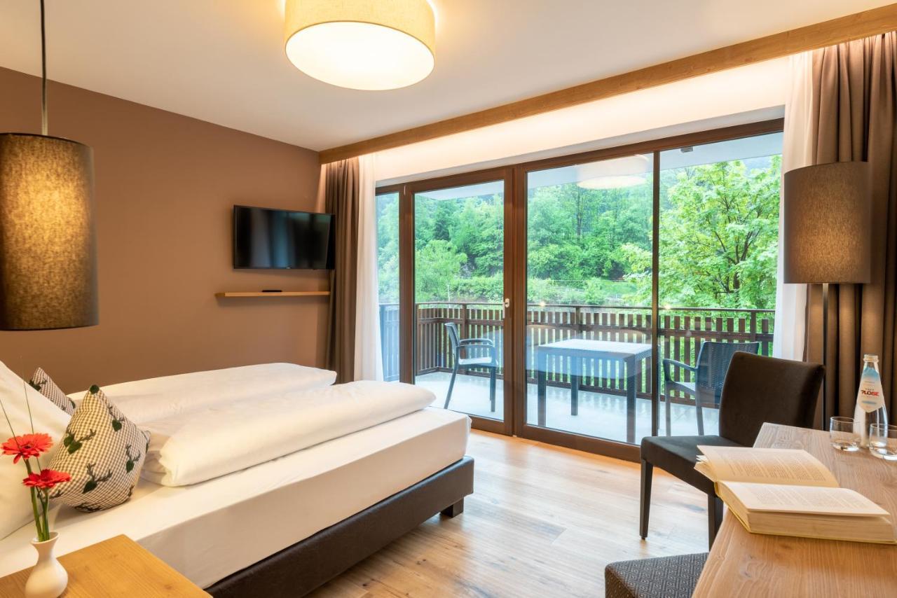 River Hotel Post تشينيز المظهر الخارجي الصورة
